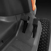Husqvarna TS 114 - Faróis duplos e banco ajustável ergonómico